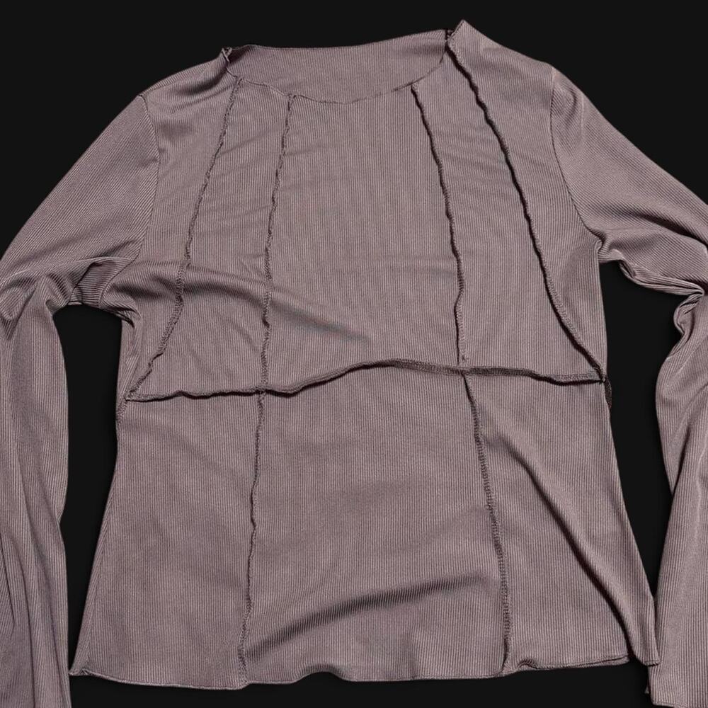 Gray long sleeve top with